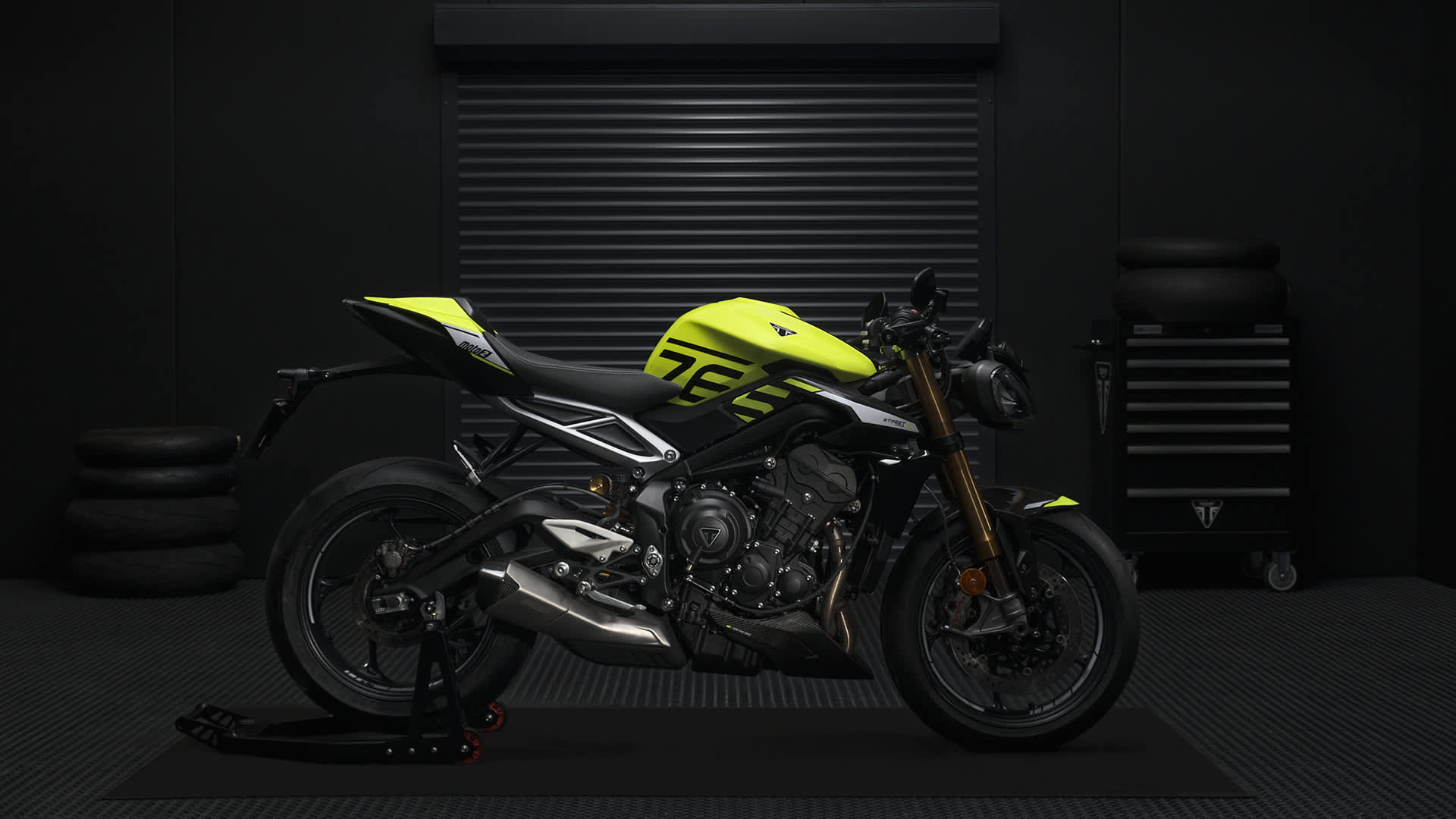 Street Triple 765 MOTO2™ Edition Model | For the Ride